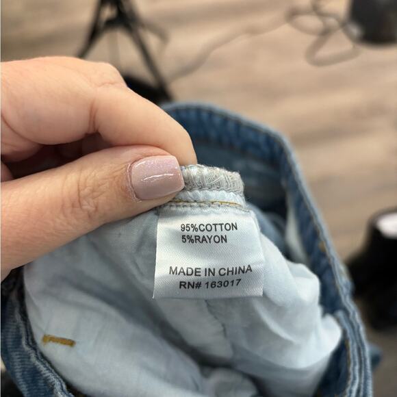 Princess Polly Medium Wash High Rise Flared Jeans With Frayed Hem Size 2 - Picture 7 of 7